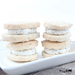 다쿠아즈-흑임자콩가루